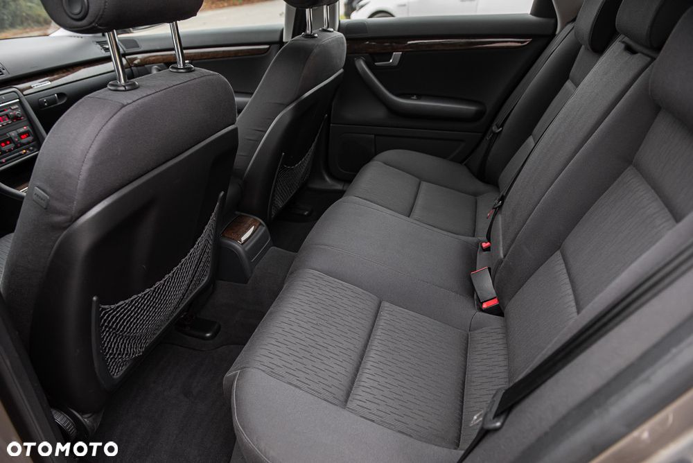 Audi A4 Avant 1.8 T quattro - 18