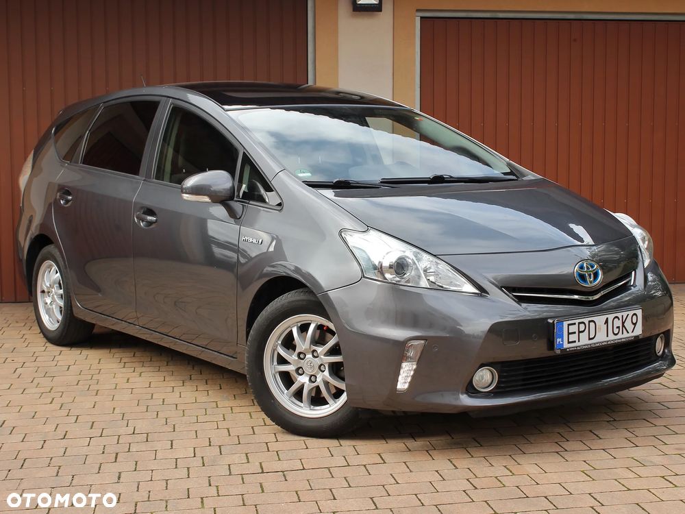 Toyota Prius+ (Hybrid) Life - 12