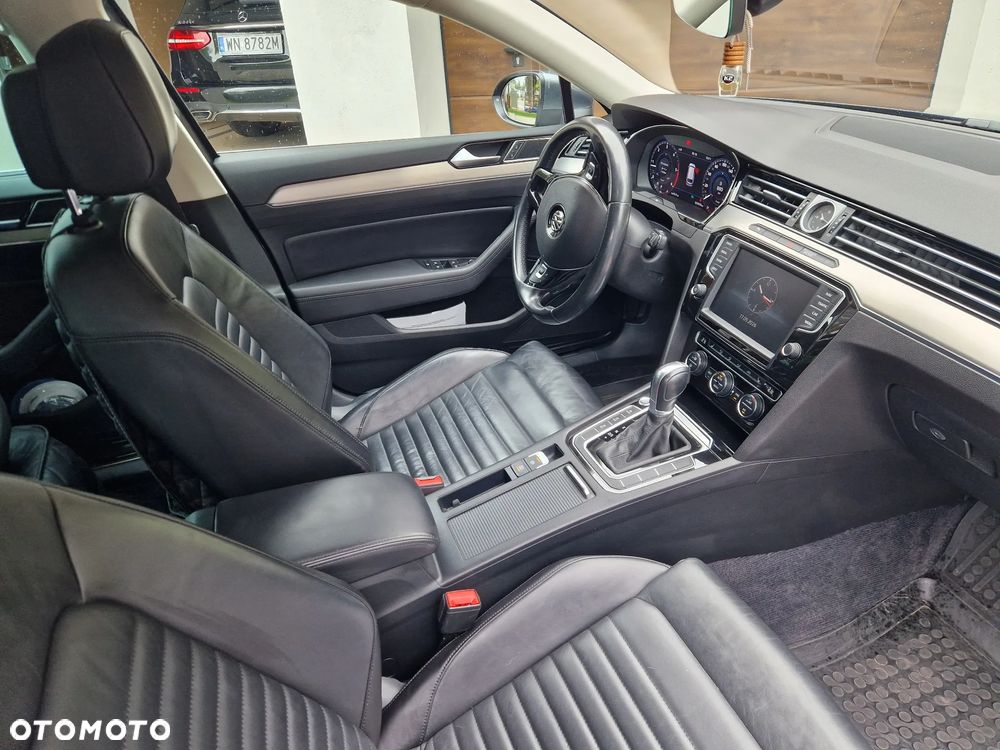 Volkswagen Passat 2.0 TDI BMT Highline DSG - 24