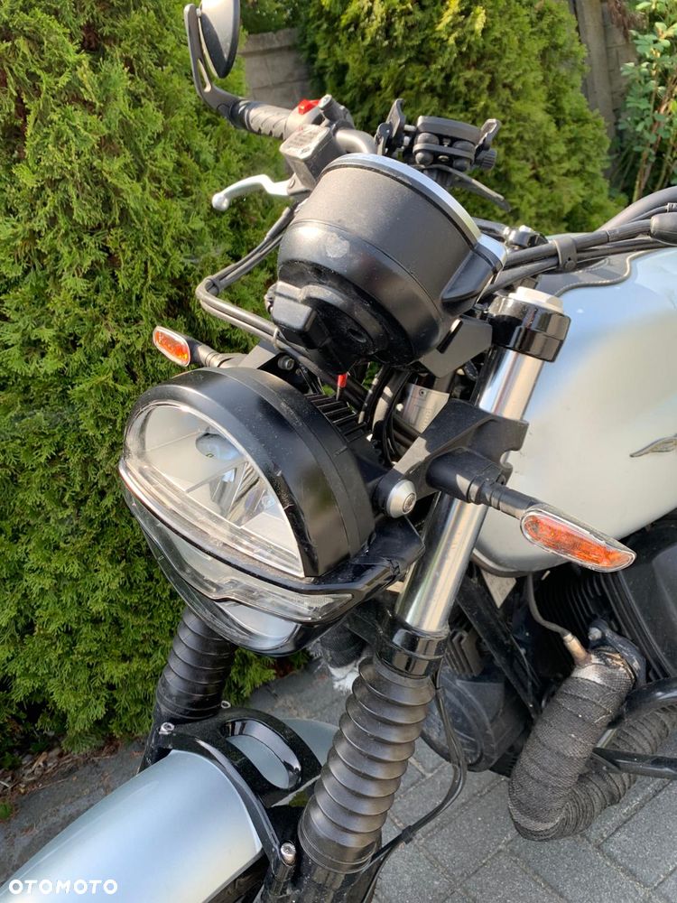 Moto Guzzi V7 - 15