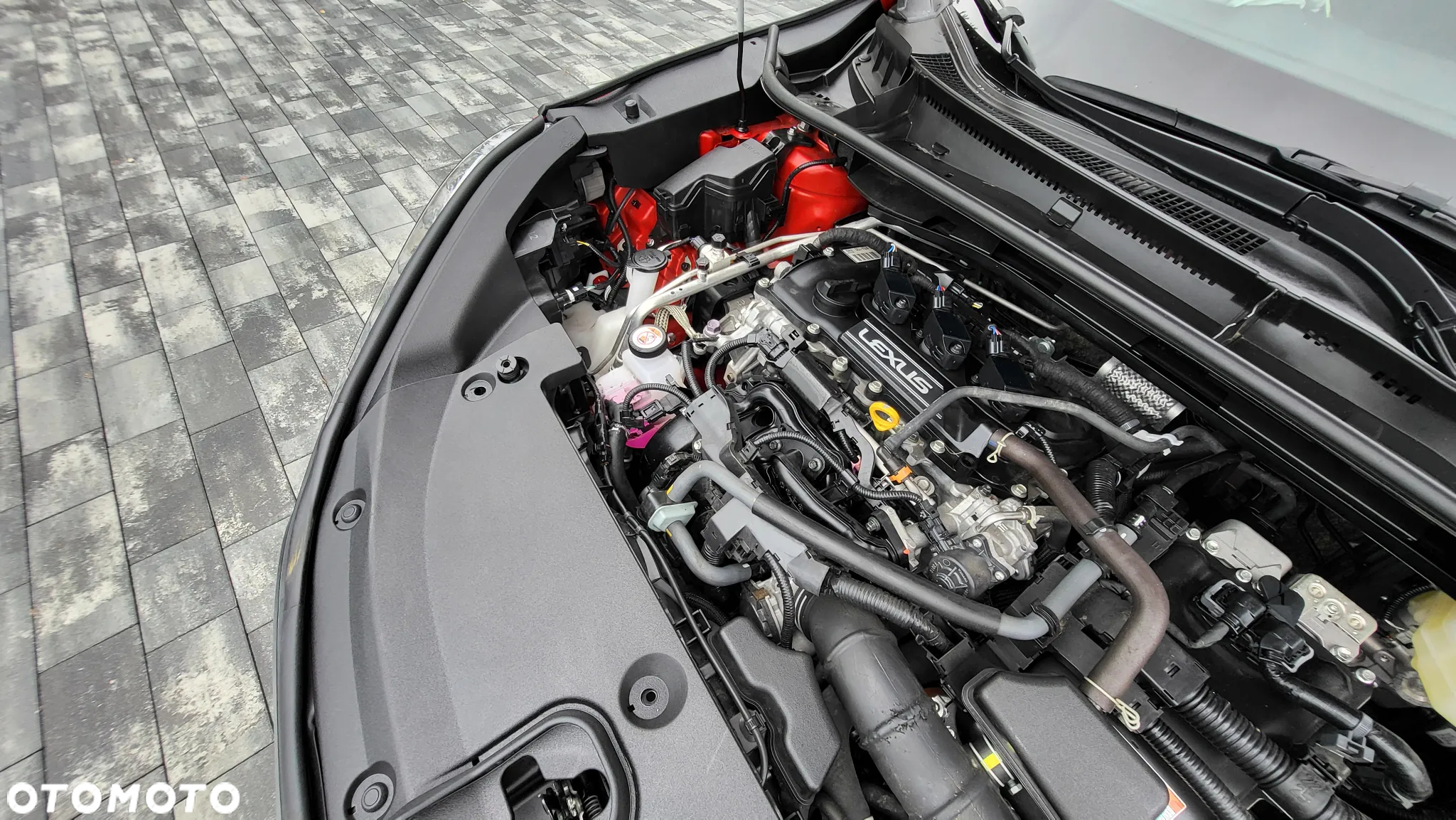 Lexus LBX 1.5 Hybrid Emotion - 27