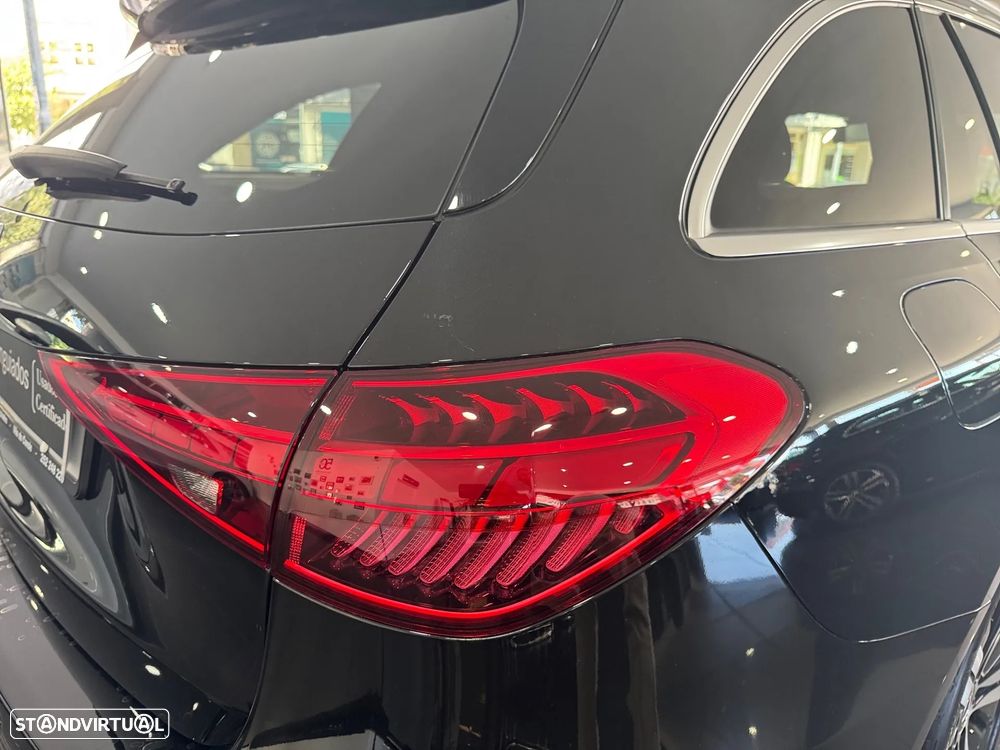 Mercedes-Benz C 300 e Avantgarde - 31