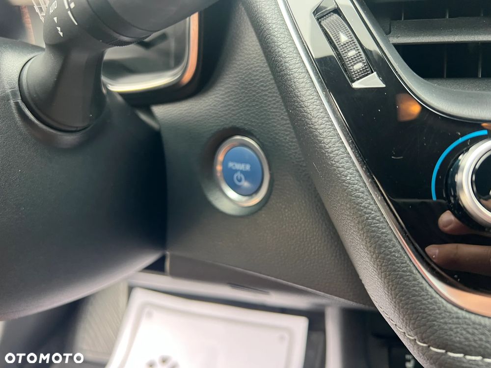 Suzuki Swace 1.8 Hybrid Premium Plus CVT - 23