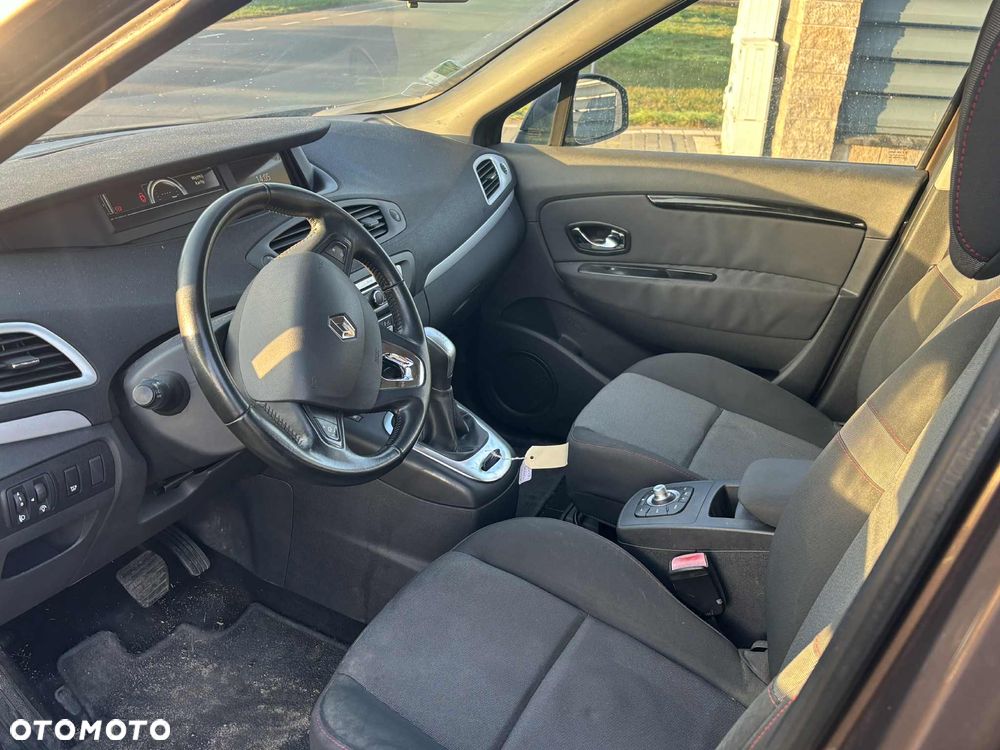 Renault Scenic dCi 110 EDC LIMITED - 11