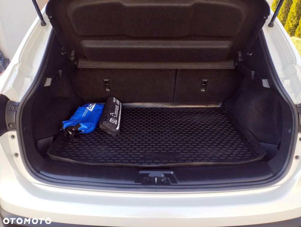 Nissan Qashqai 1.6 DIG-T N-Connecta - 19