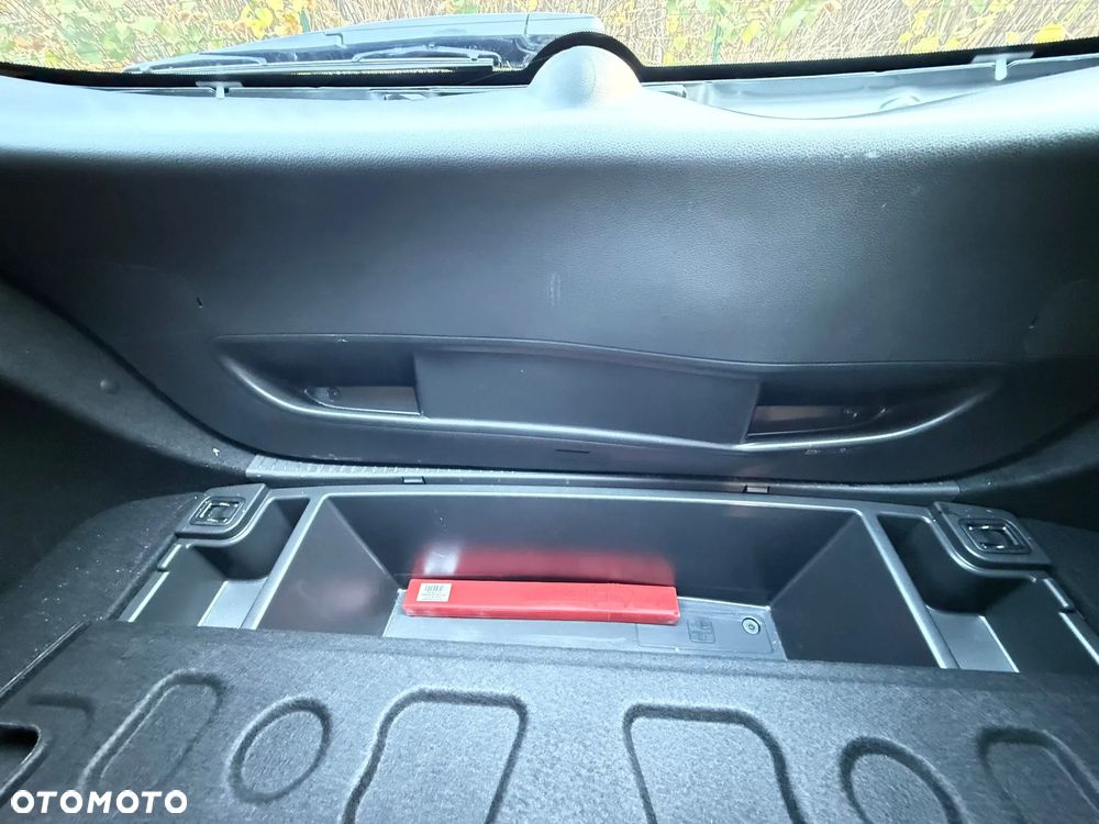 Hyundai i30 1.5 DPI Pure - 17