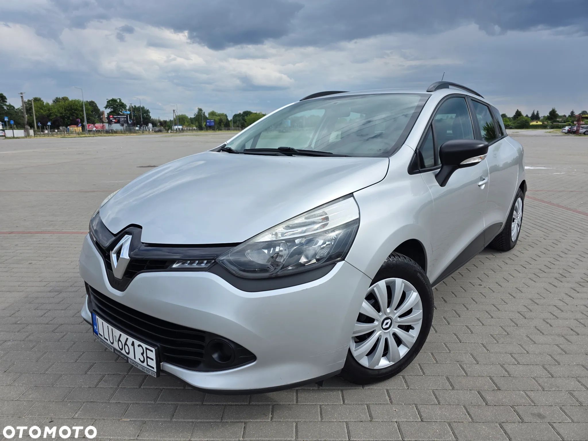 Renault Clio 1.2 16V 75 Expression - 1