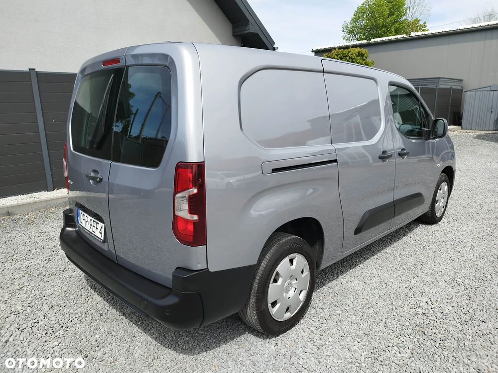 Opel COMBO MAXI 3 OSOBY - 10