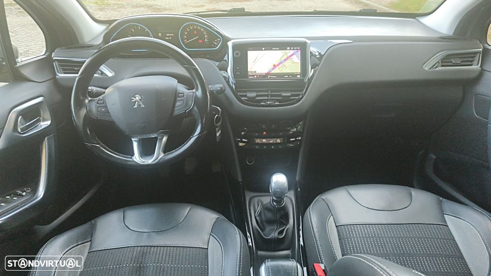Peugeot 2008 1.6 BlueHDi Allure - 12