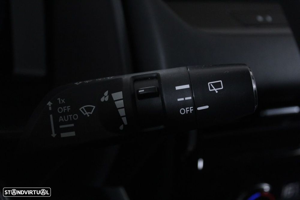 Nissan Qashqai 1.3 DIG-T N-Connecta LED+SKY - 25