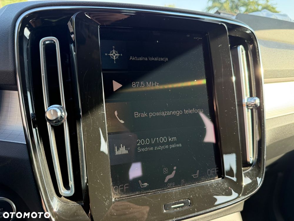 Volvo XC 40 T3 Momentum Pro - 19