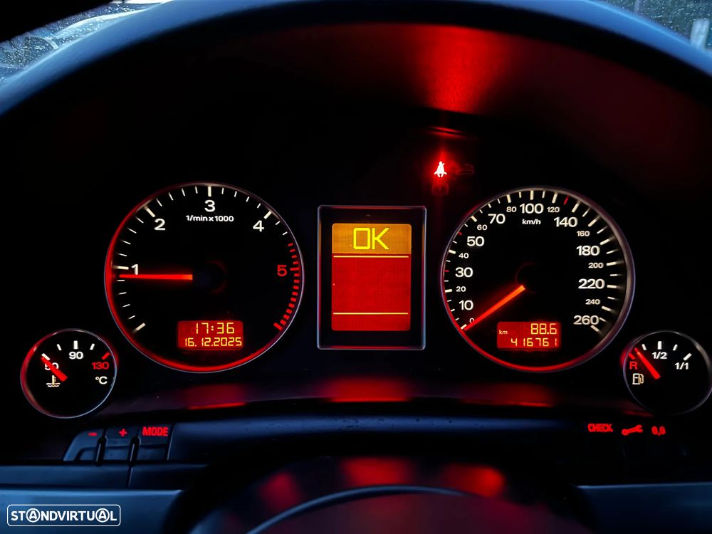 Audi A4 Avant 1.9 TDI Advance - 9