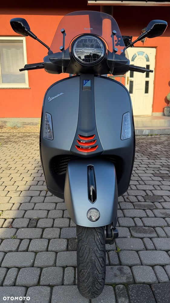 Vespa GTS - 3