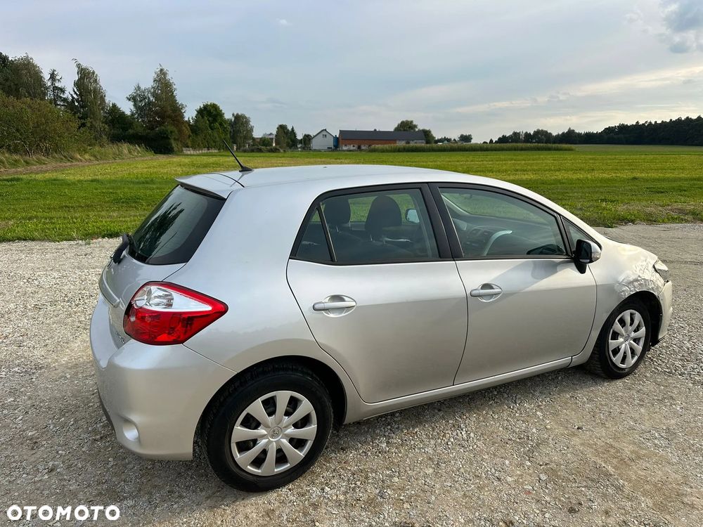 Toyota Auris 1.4 D-4D - 35