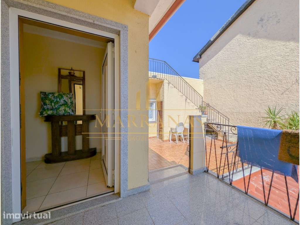 Moradia com duas habitações T3 e T4 c/ comércio no centro de Bragança - Grande imagem: 5/50