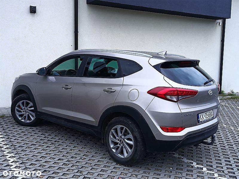 Hyundai Tucson blue 1.6 GDi 2WD Navi - 15