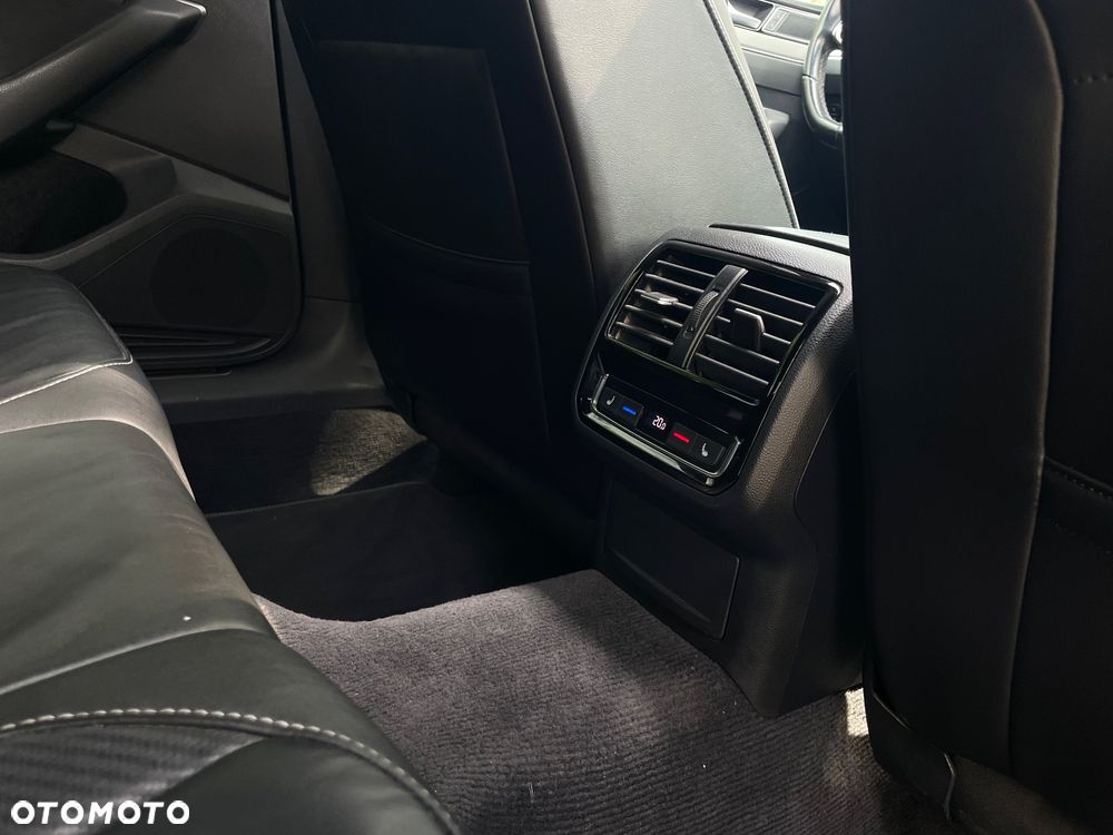 Volkswagen Arteon 2.0 TDI 4Motion SCR R-Line DSG - 18