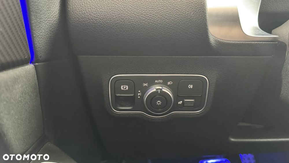 Mercedes-Benz GLB 200 AMG Line 7G-DCT - 16