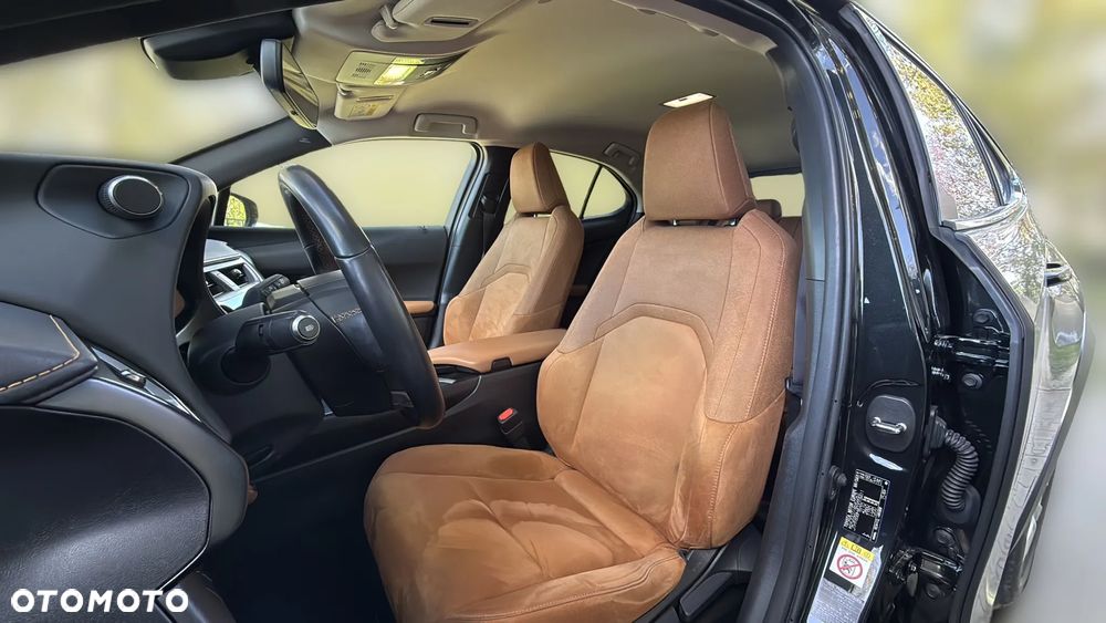 Lexus UX 250h Elegance 2WD - 21