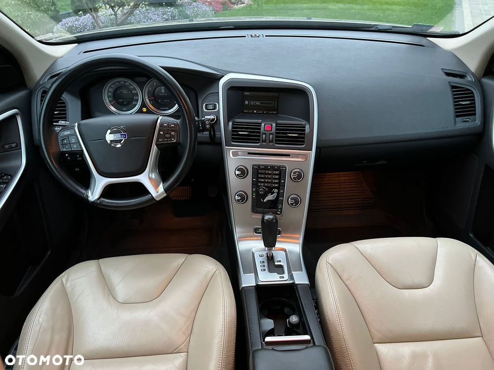 Volvo XC 60 3.2 AWD Summum - 9