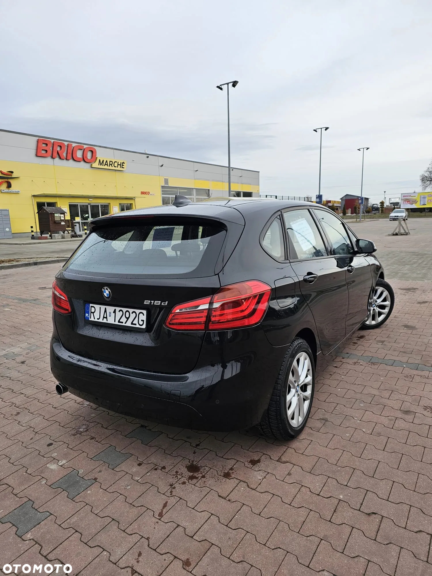 BMW Seria 2 218d - 3