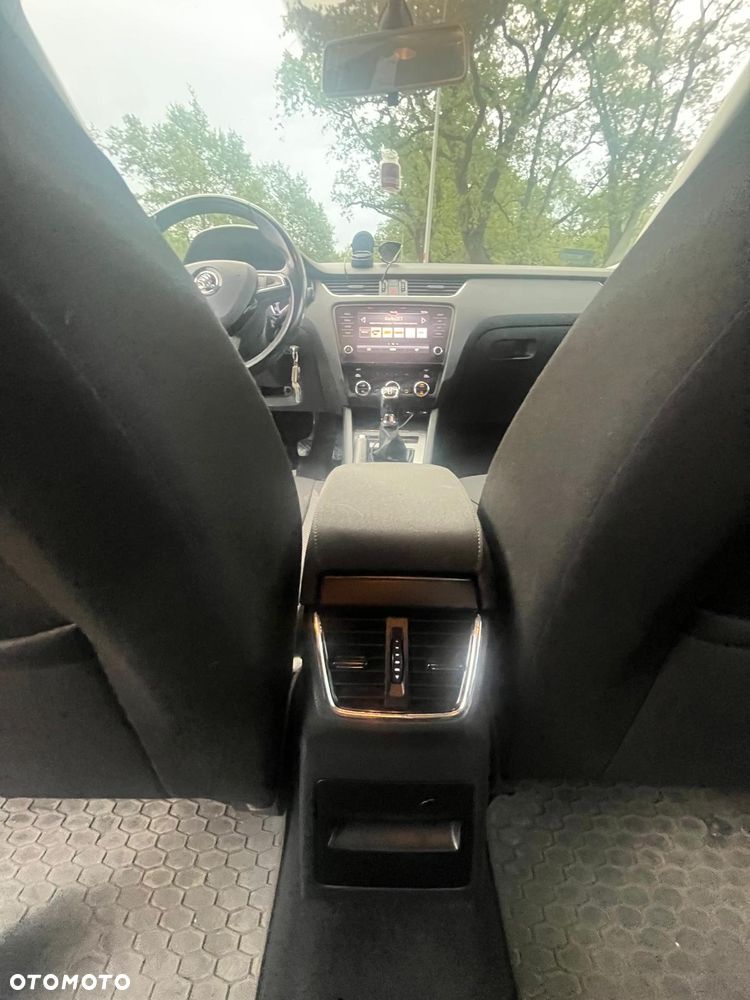Skoda Octavia 1.6 TDI Ambition - 14