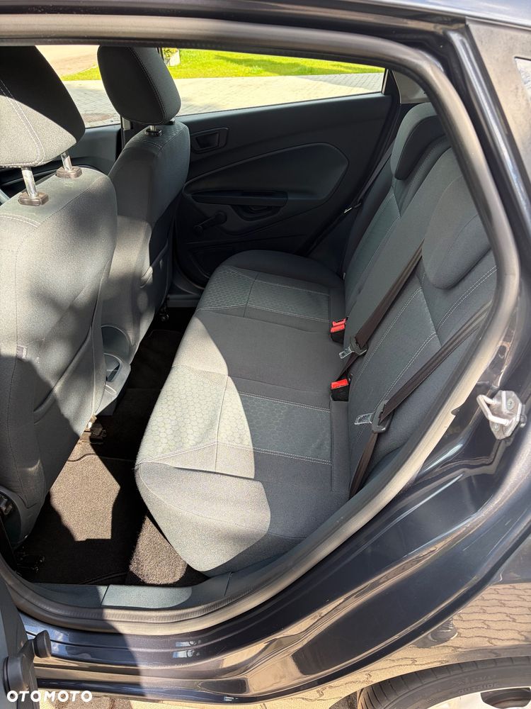 Ford Fiesta 1.25 Titanium - 19