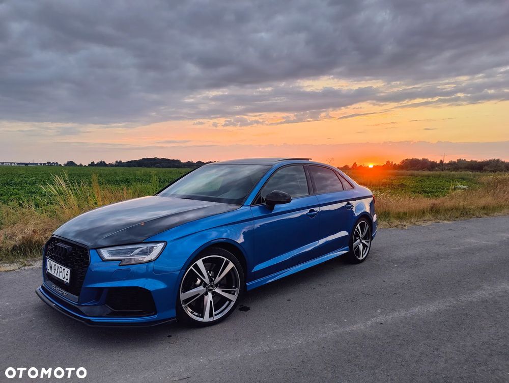 Audi RS3 Limousine - 16