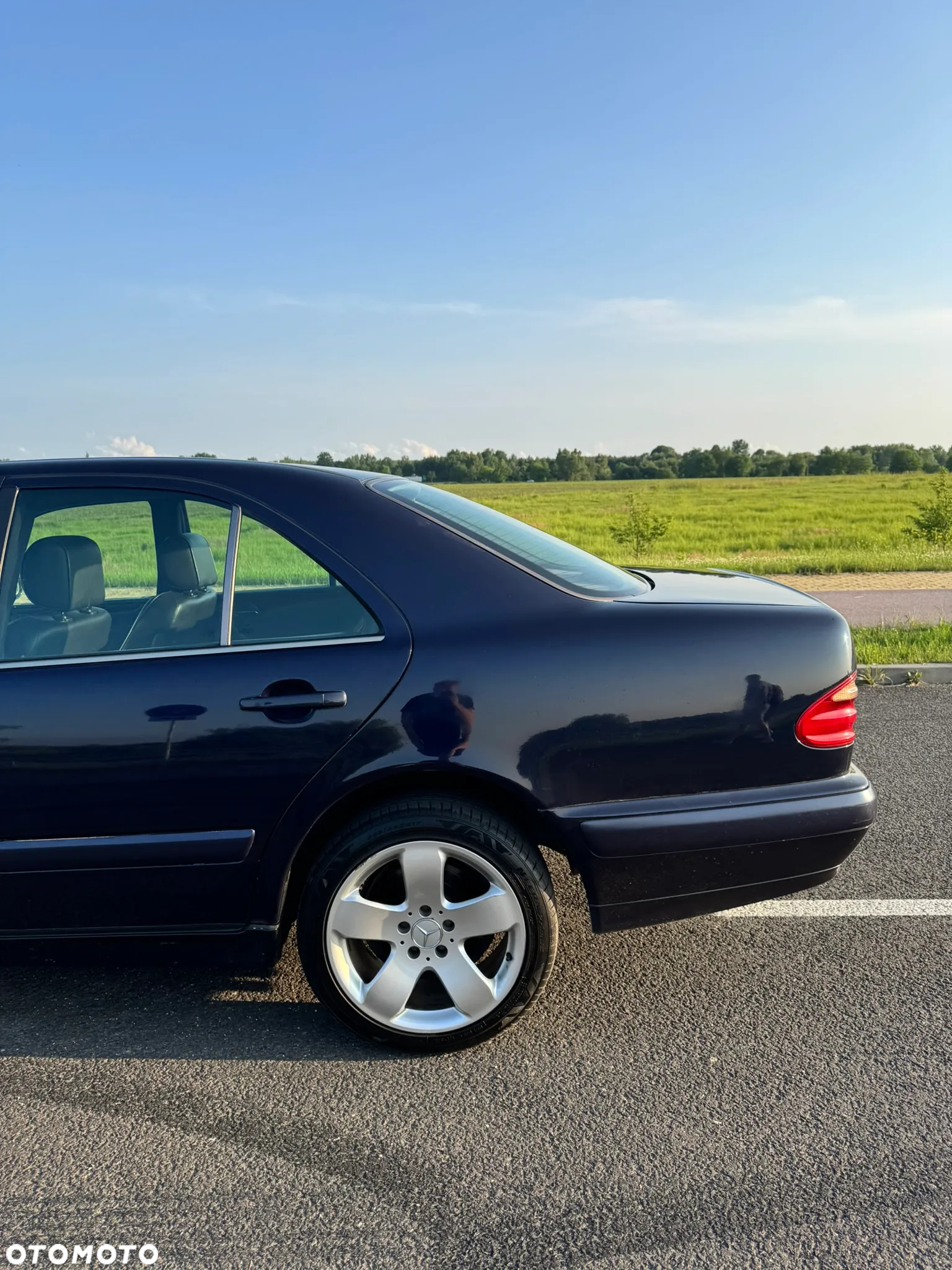 Mercedes-Benz Klasa E - 12