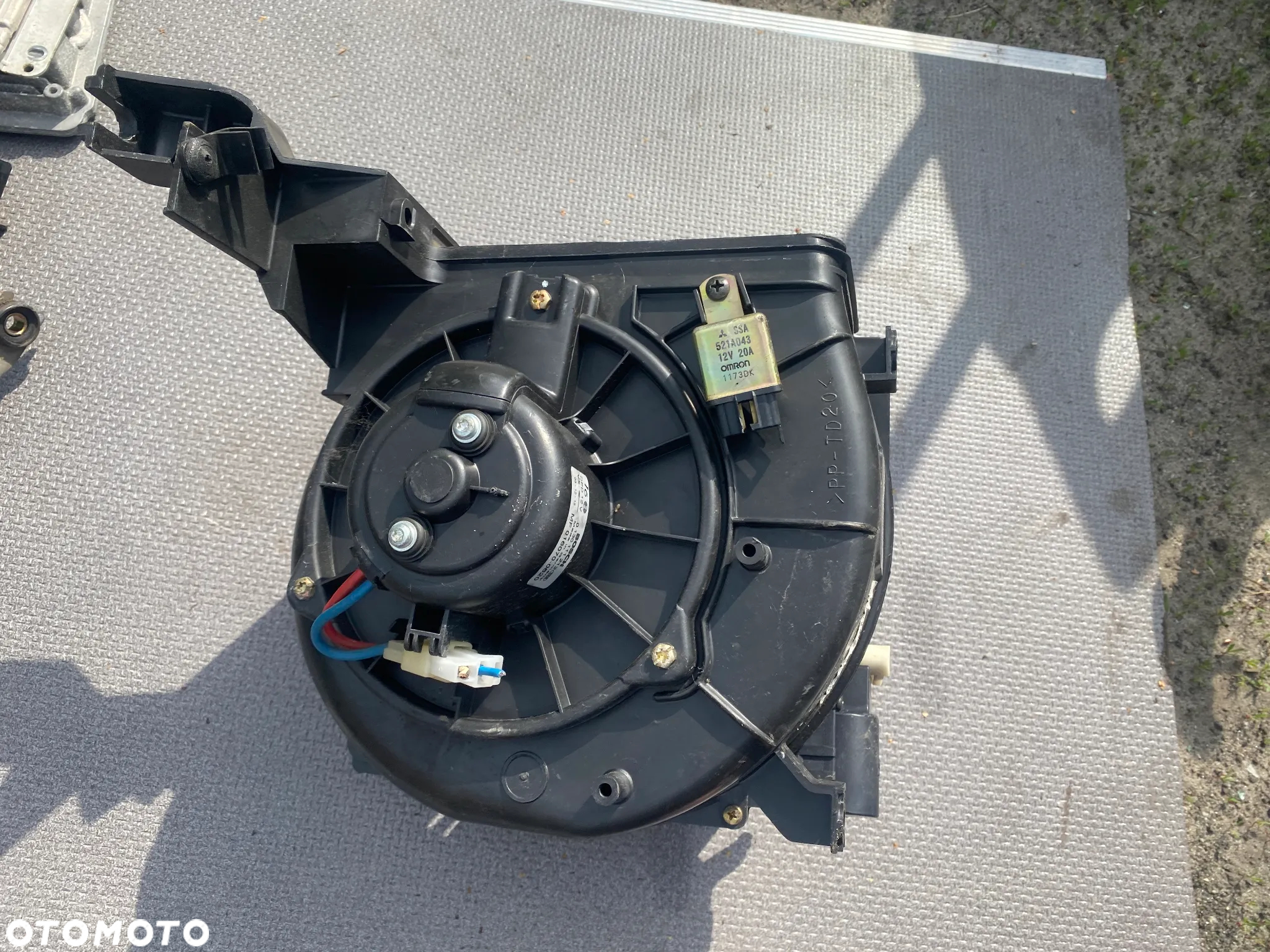 WENTYLATOR DMUCHAWA NAWIEWU VOLVO V40 0130111212 MF1172000810 0160700620 - 2