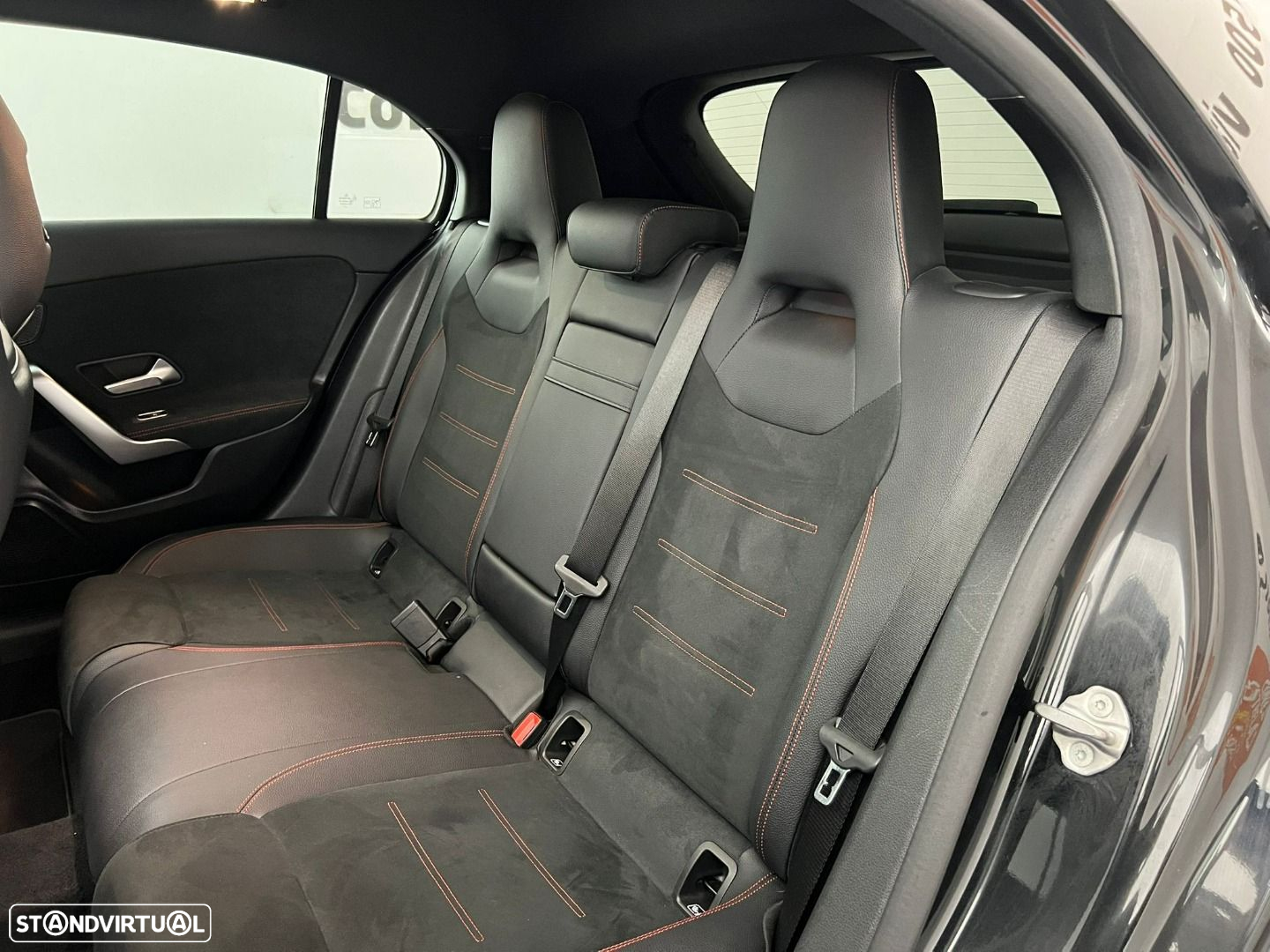 Mercedes-Benz A 250 e AMG Line - 34