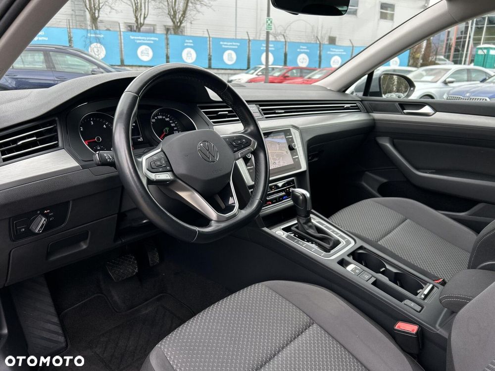 Volkswagen Passat Variant 2.0 TDI EVO Business DSG - 9