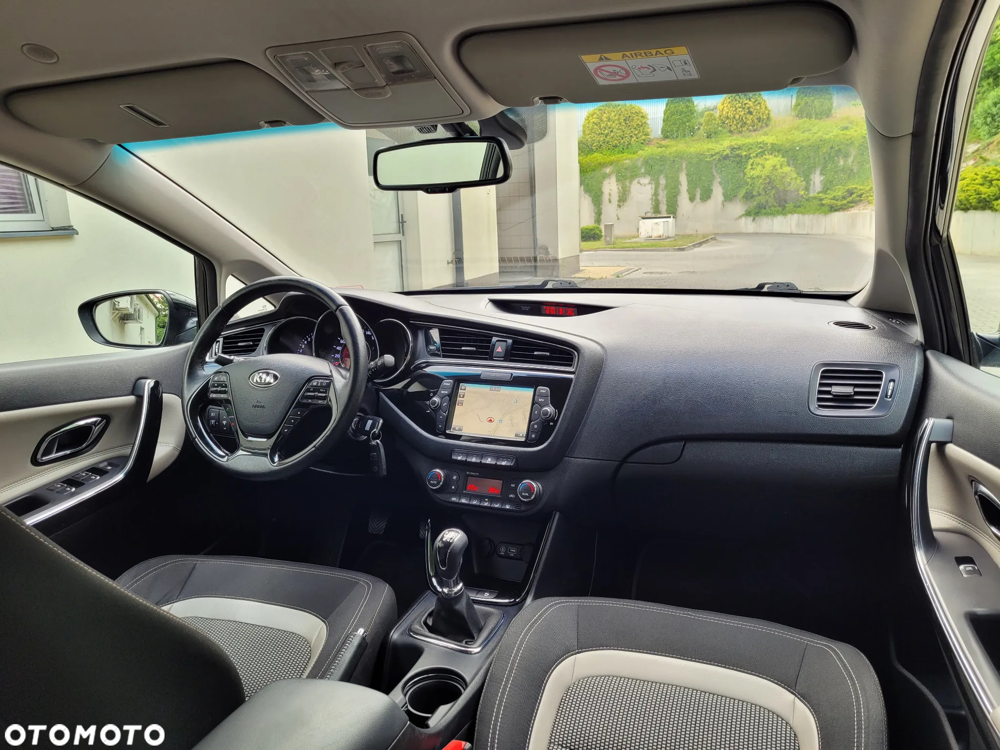 Kia Ceed 1.6 GDI SW Platinum Edition - 14