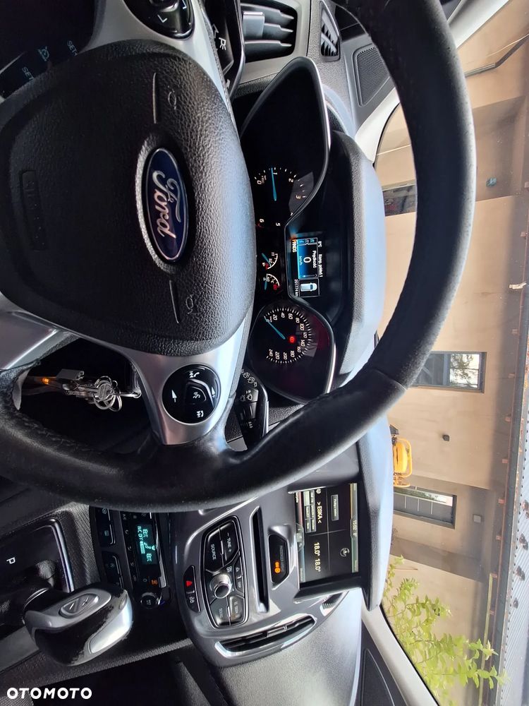 Ford Tourneo Connect Gr 1.5 TDCi Titanium PowerShift - 19