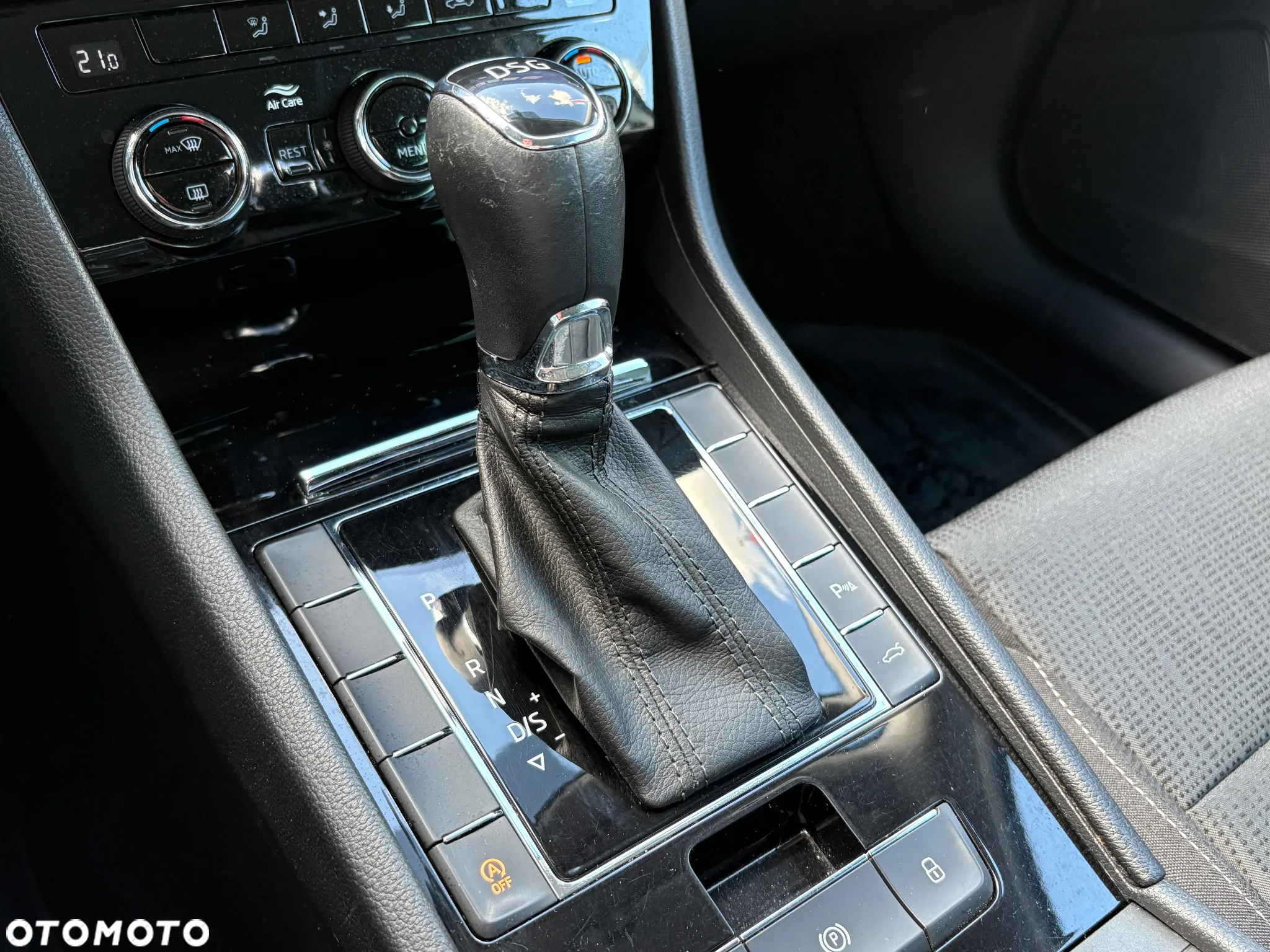 Skoda Superb 2.0 TDI Ambition DSG7 - 17