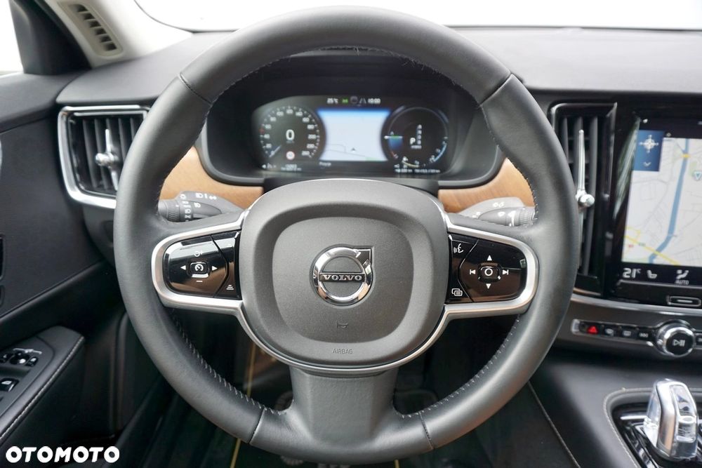 Volvo S90 T8 Twin Engine AWD Geartronic Inscription - 26