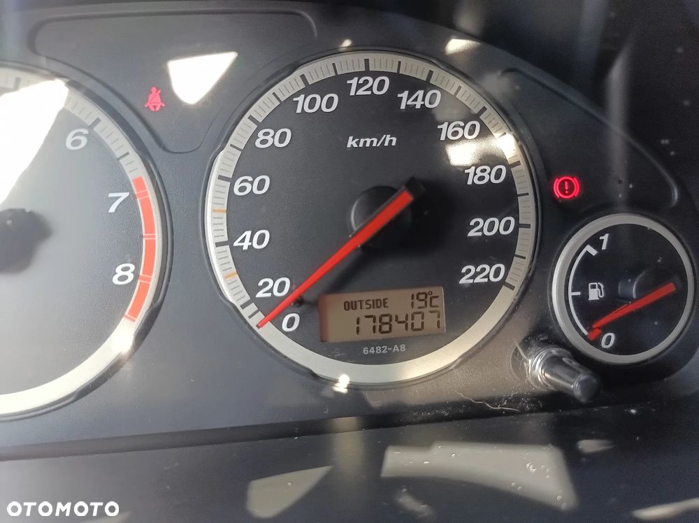 Honda CR-V 2.0i S - 10