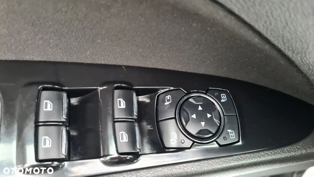 Ford Mondeo 2.0 TDCi Start-Stopp Titanium - 26