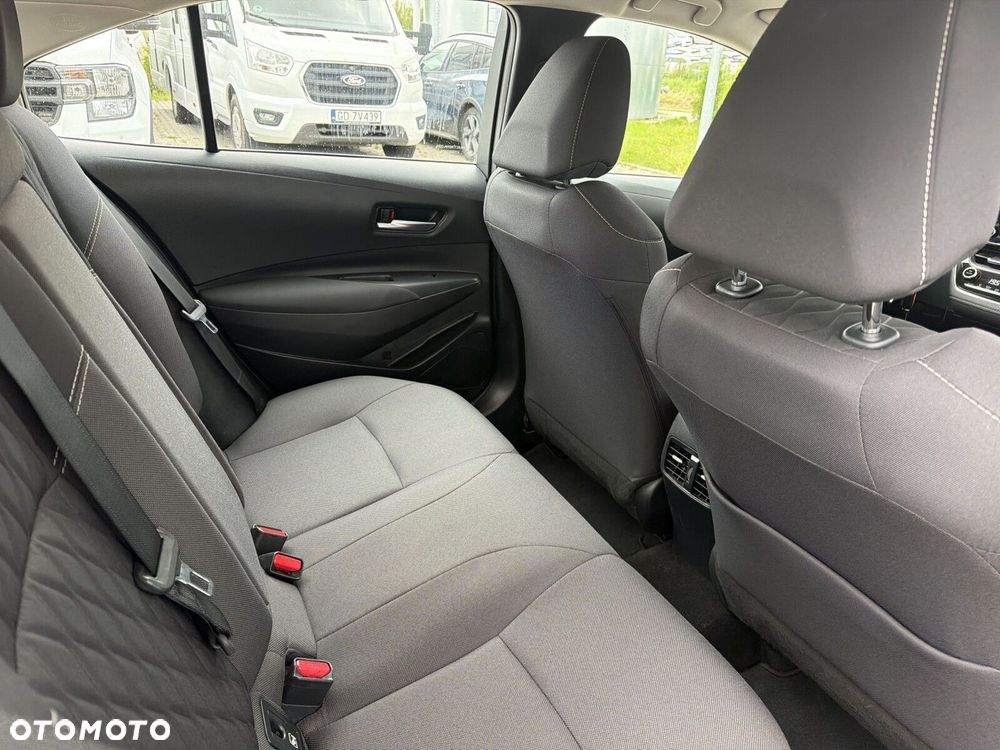 Toyota Corolla - 18