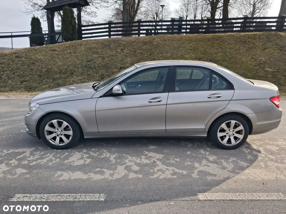 Mercedes-Benz Klasa C 220 CDI DPF Automatik Avantgarde - 3