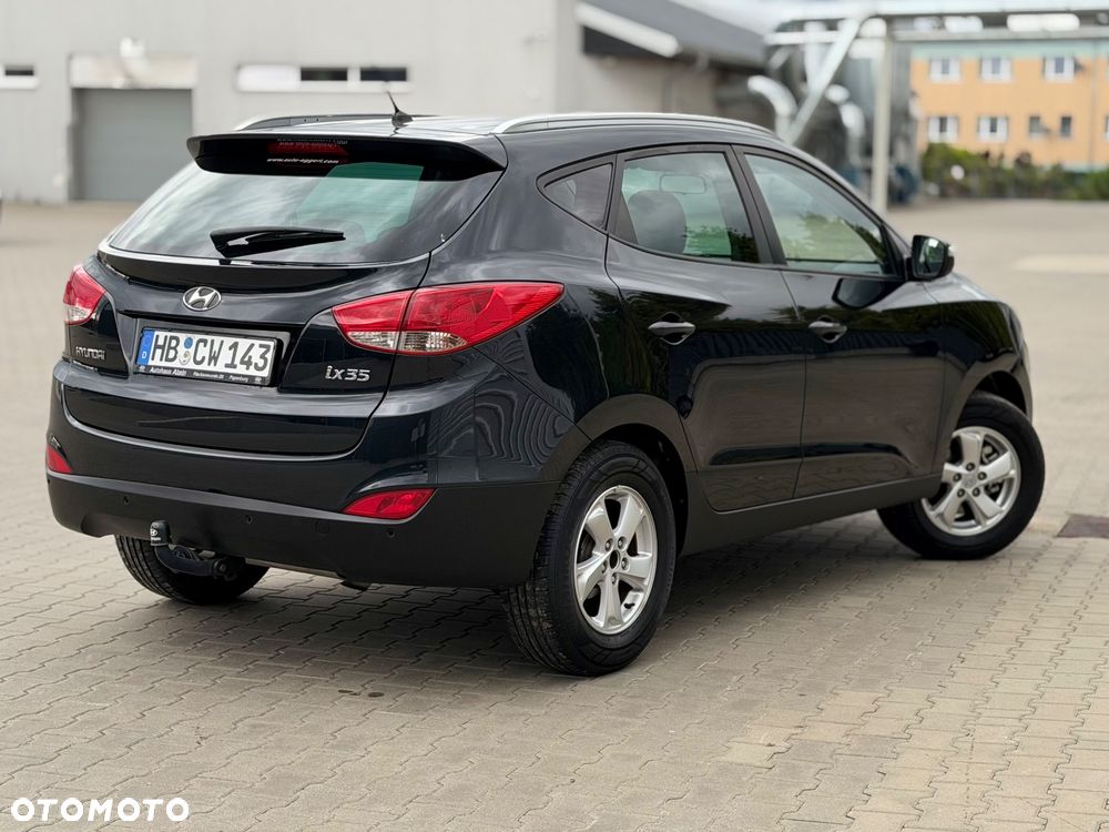 Hyundai ix35 blue 1.6 2WD Finale Gold - 3