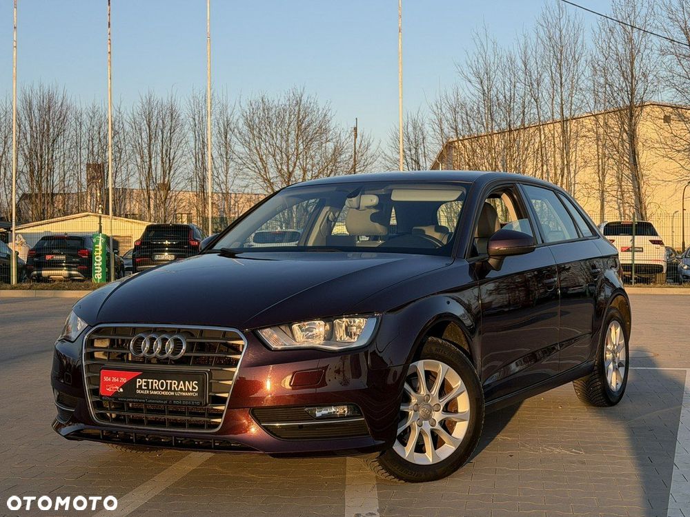 Audi A3 Sportback 1.6 TDI DPF Attraction - 2