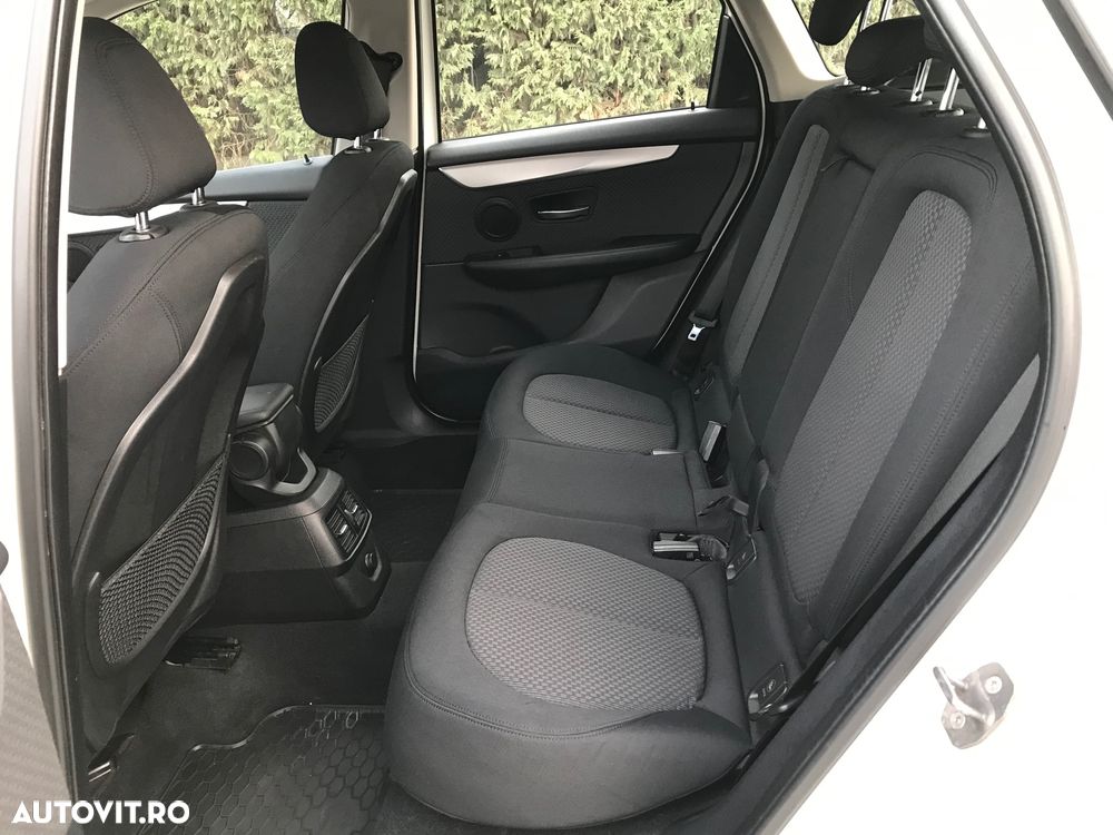 BMW Seria 2 216d Active Tourer - 8