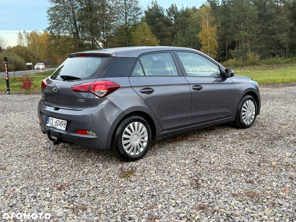 Hyundai i20 blue 1.2 Trend - 7