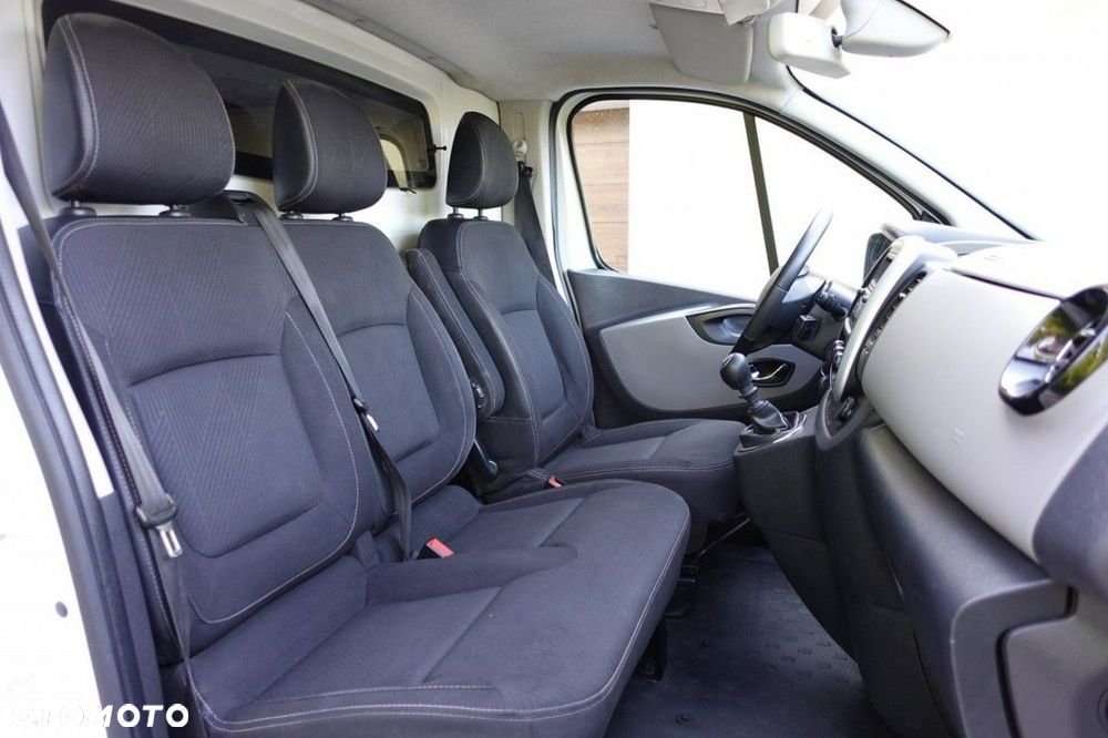 Renault Trafic - 12
