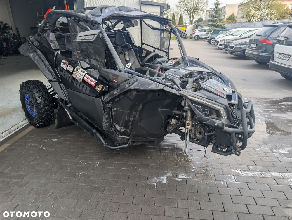 Can-Am Maverick - 7