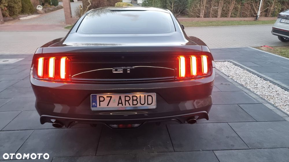 Ford Mustang 5.0 V8 GT - 4