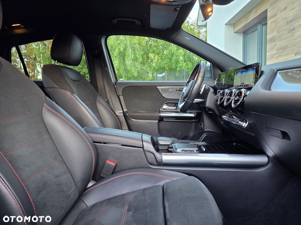Mercedes-Benz GLA 200 d AMG Line - 7