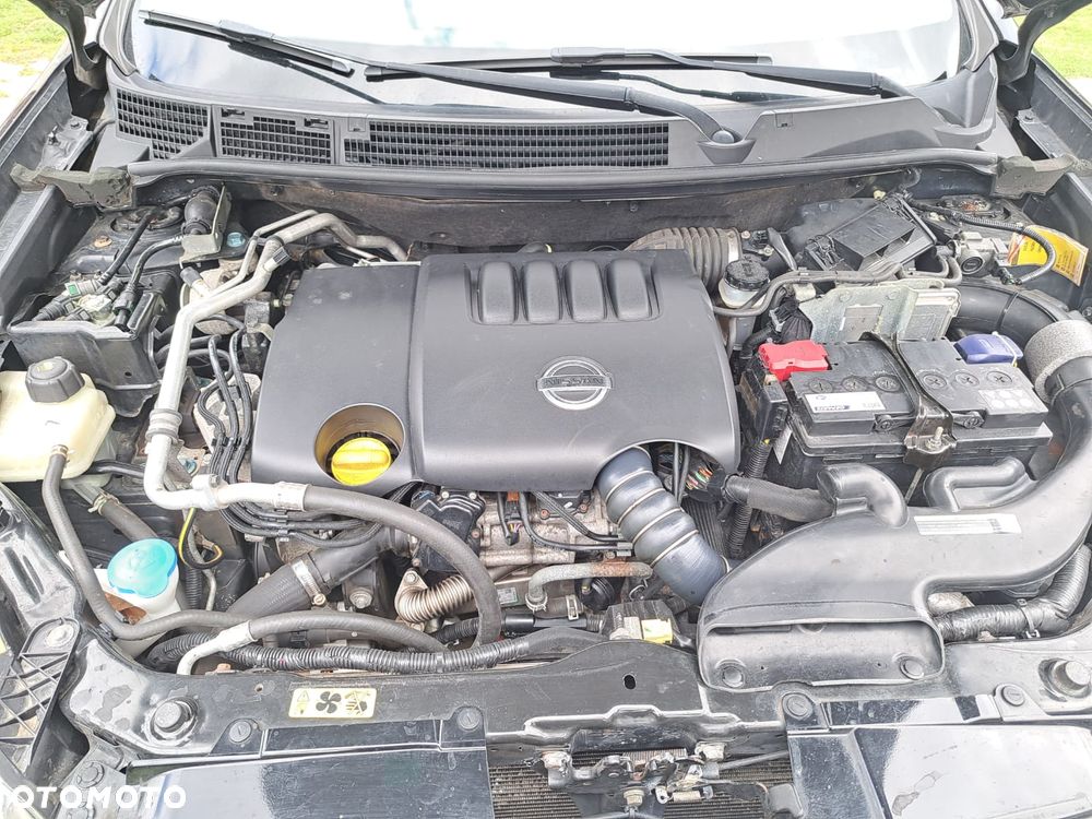 Nissan Qashqai 2.0 dCi DPF acenta - 6