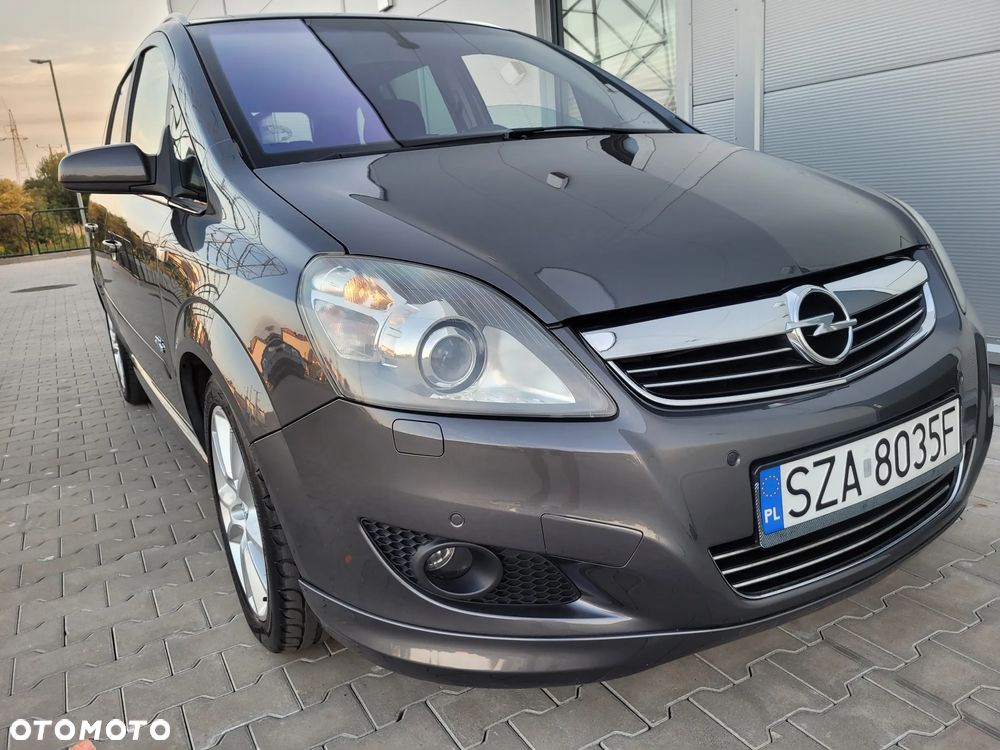 Opel Zafira 1.8 Sport - 19
